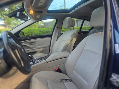 2011 BMW 5 Series 528i