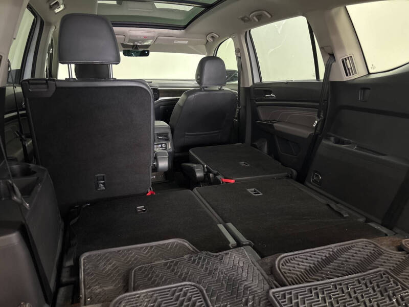 2023 Volkswagen Atlas V6 SE