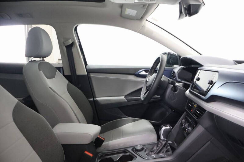 2024 Volkswagen Taos SE 4Motion