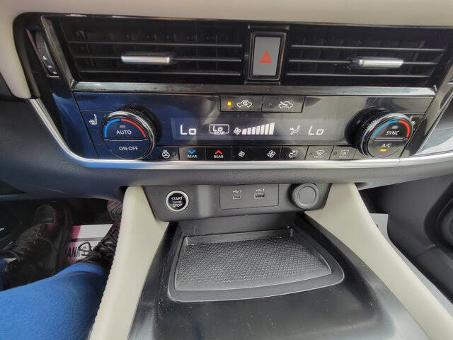 2023 Nissan Rogue SL