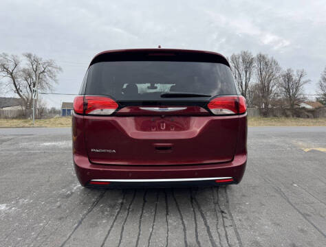 2018 Chrysler Pacifica Touring Plus