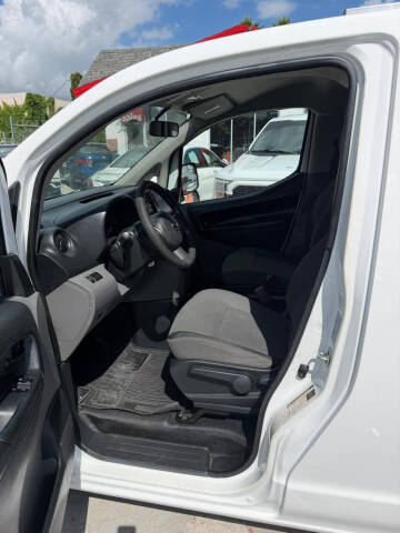 2017 Nissan NV200