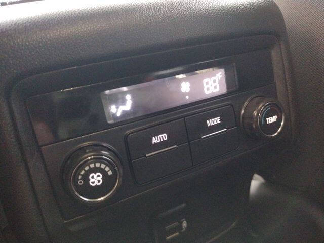 2017 GMC Acadia SLE-2