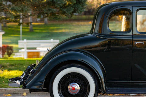 1933 Pontiac Coupe