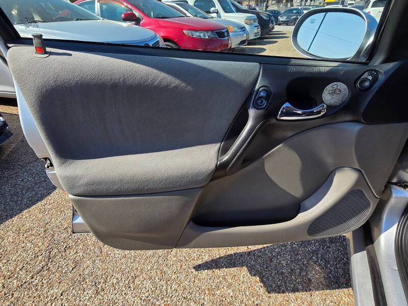 2003 Saturn L-Series L300