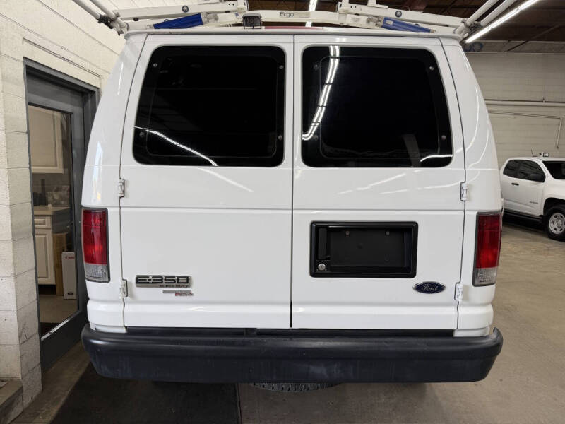 2011 Ford E-Series E-350 SD