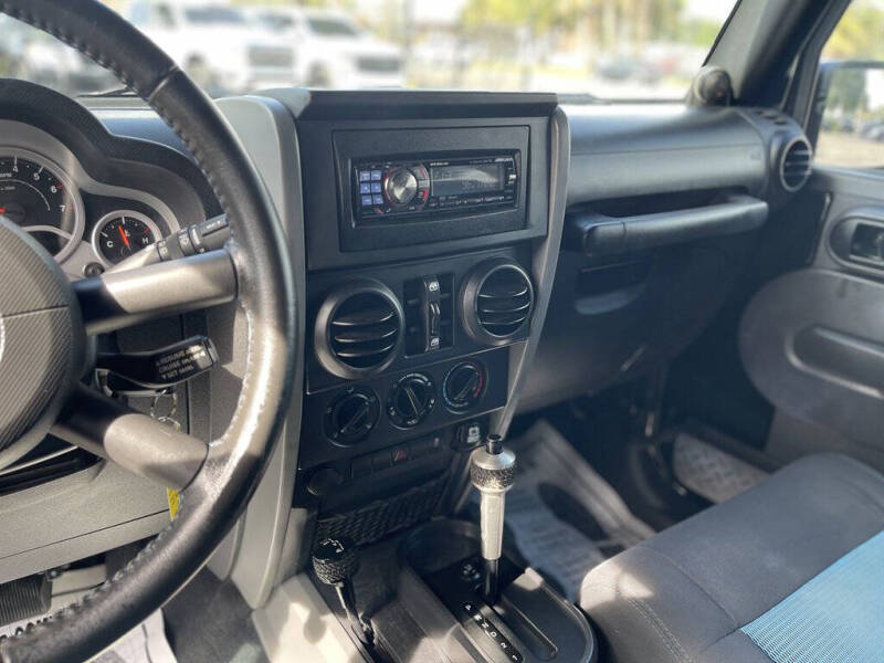 2010 Jeep Wrangler Unlimited Sport