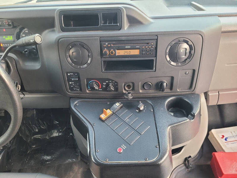 2016 Ford E-Series E-350 SD