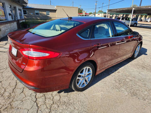 2014 Ford Fusion SE
