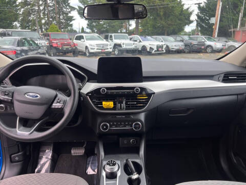 2020 Ford Escape SE