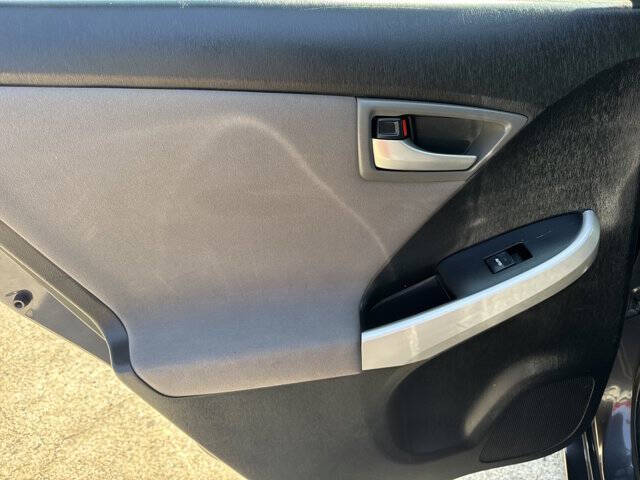 2012 Toyota Prius Two