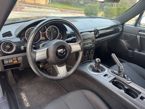 2006 Mazda MX-5 Miata