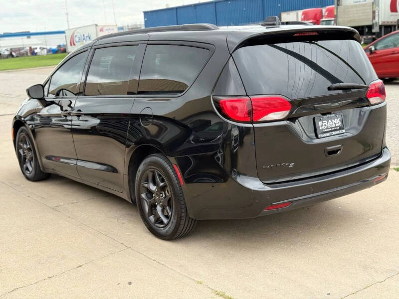 2019 Chrysler Pacifica Touring L Plus