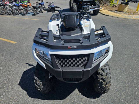 2022 Tracker Off Road