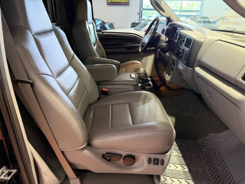 2005 Ford Excursion XLT
