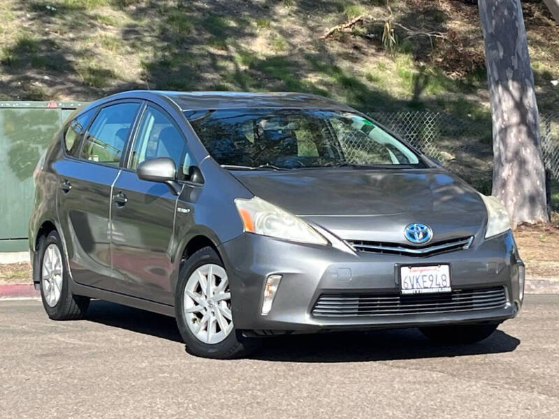 2012 Toyota Prius v Three