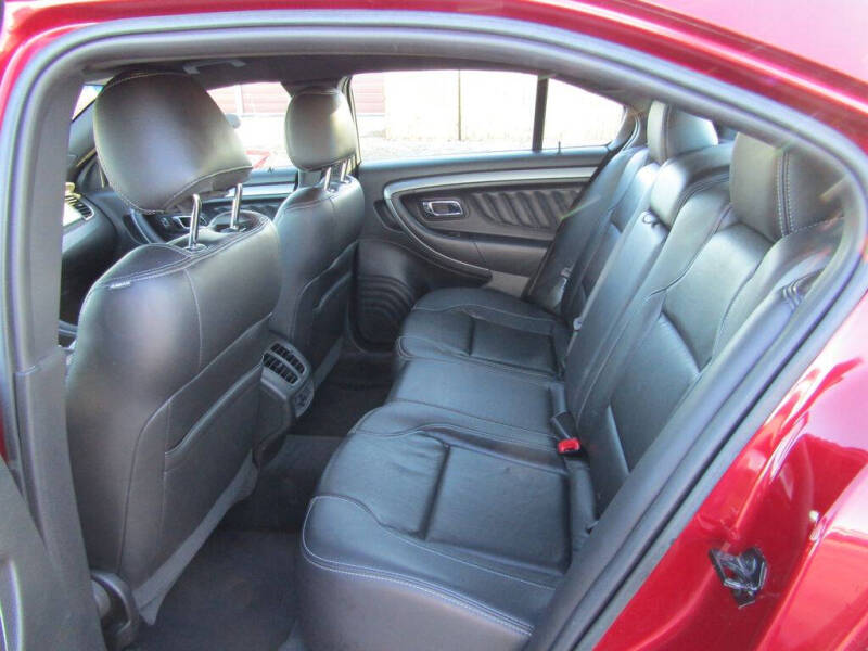 2018 Ford Taurus SEL