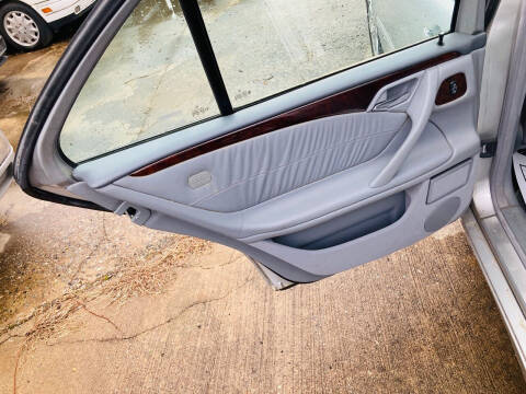 2001 Mercedes-Benz E-Class E 320