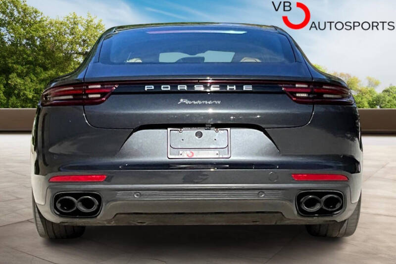 2018 Porsche Panamera