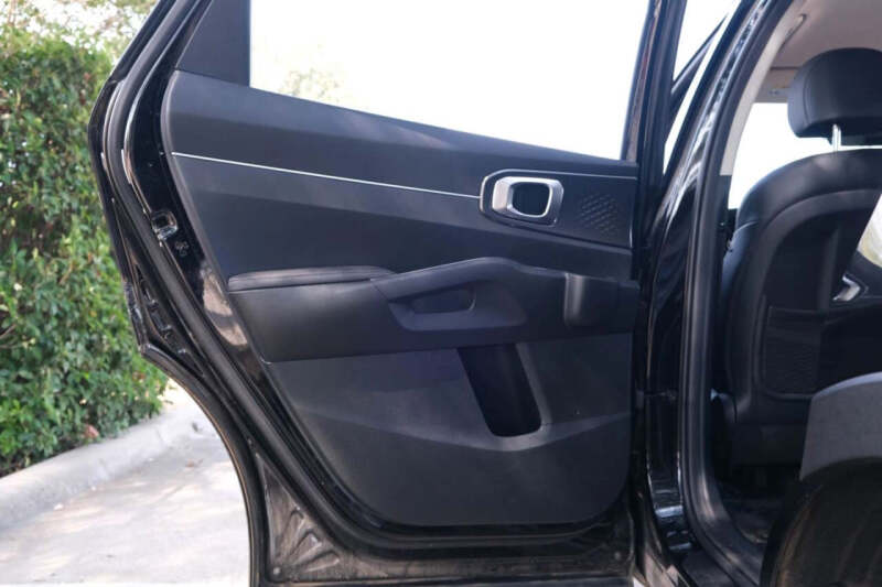 2022 Kia Sorento Hybrid S