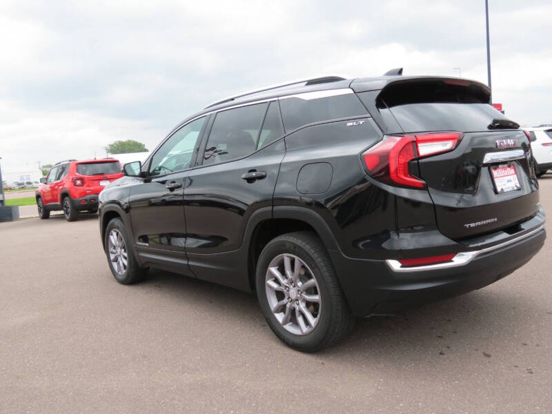2023 GMC Terrain SLT