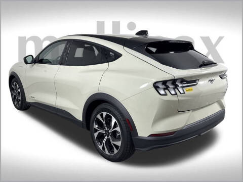 2025 Ford Mustang Mach-E Select