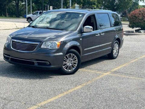 2014 Chrysler Town and Country for sale at Car Shine Auto in Mount Clemens MI