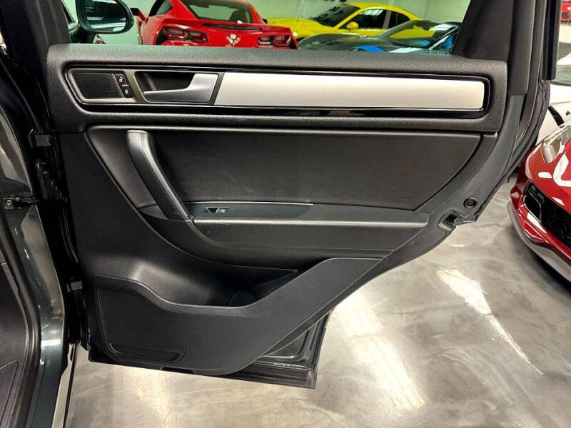 2014 Volkswagen Touareg