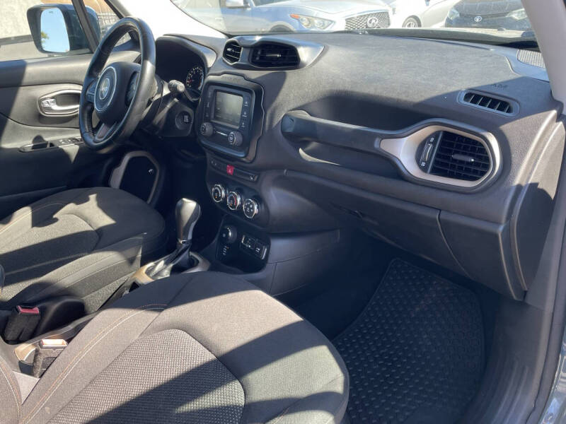 2016 Jeep Renegade Latitude 75th Anniversary