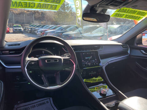 2024 Jeep Grand Cherokee Laredo