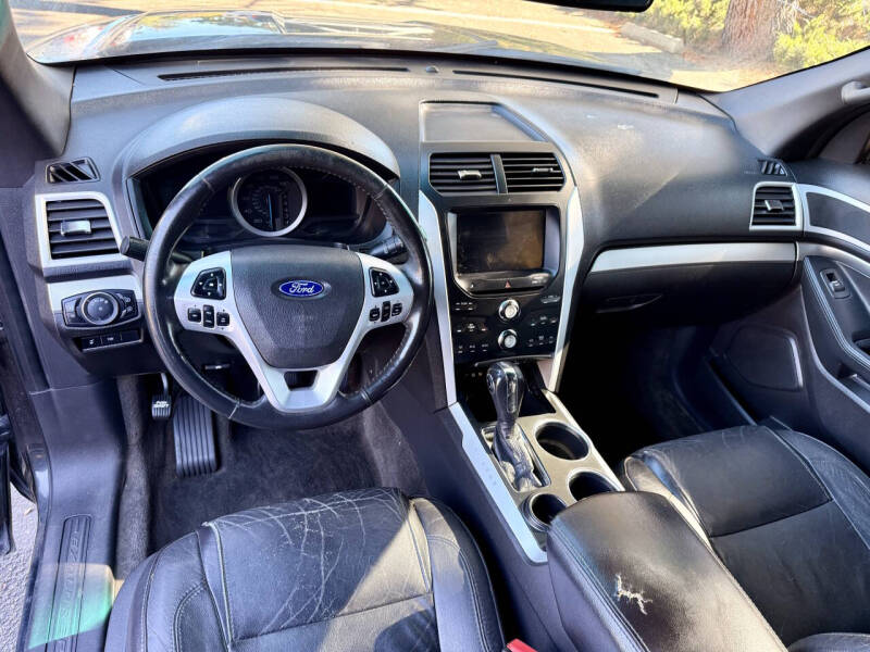 2011 Ford Explorer XLT