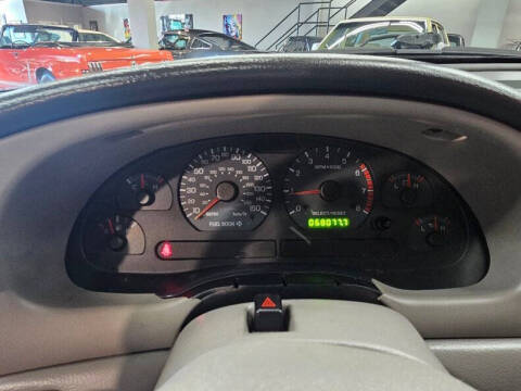 2004 Ford Mustang GT Deluxe