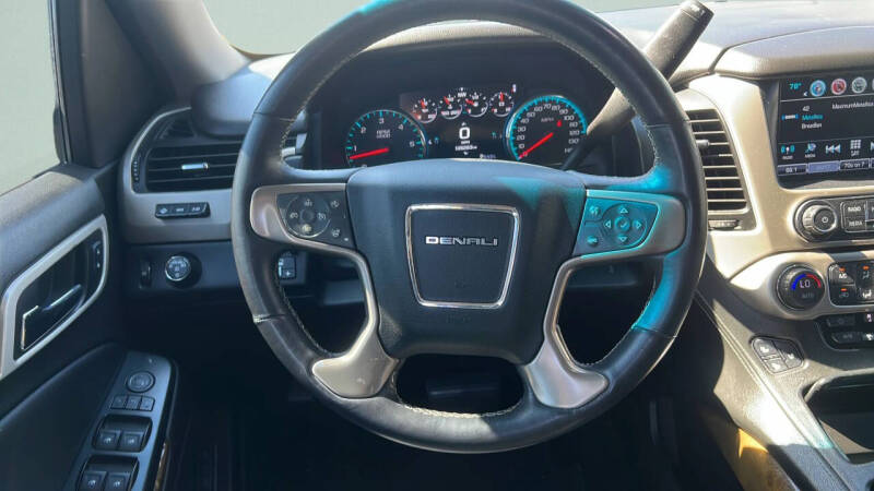 2017 GMC Yukon XL Denali