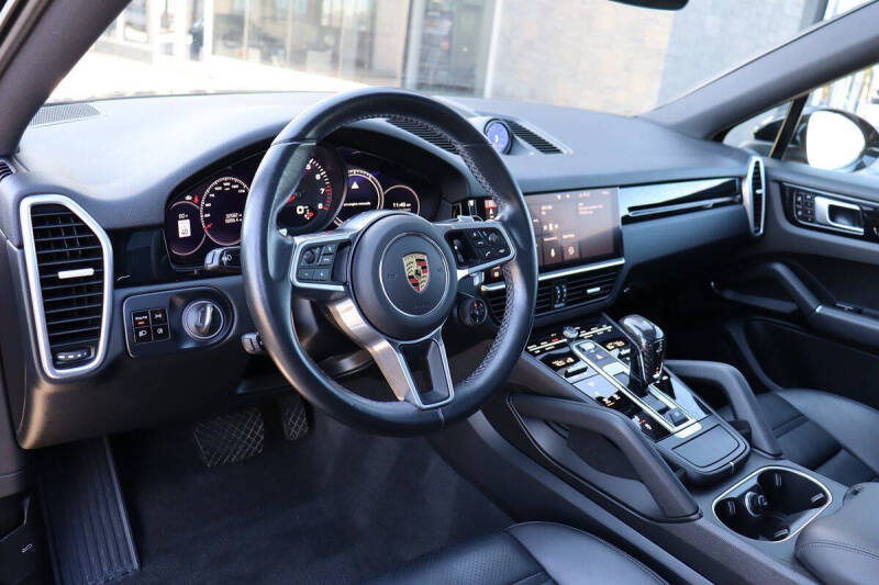 2021 Porsche Cayenne Coupe