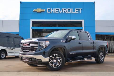 2023 GMC Sierra 1500 for sale at Lipscomb Auto Center in Bowie TX