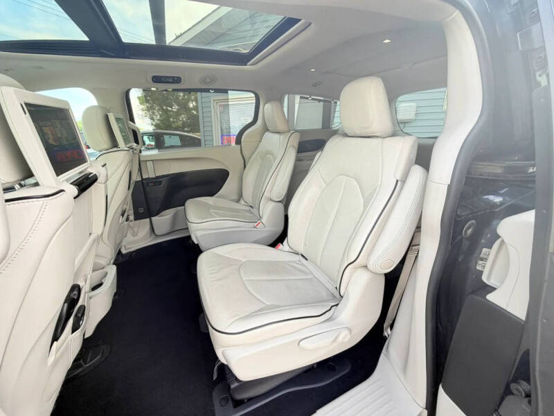 2019 Chrysler Pacifica Hybrid