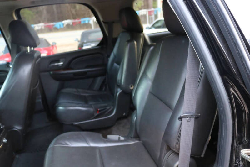 2011 Cadillac Escalade Premium