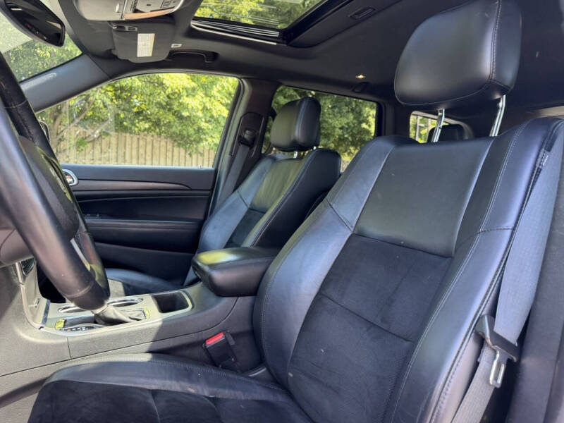 2017 Jeep Grand Cherokee Laredo