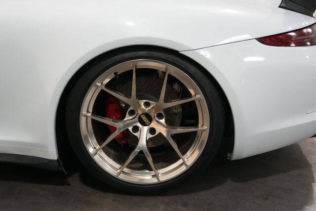 2015 Porsche 911 Carrera 4S