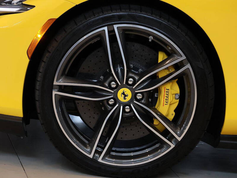 2025 Ferrari Roma Spider