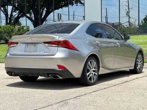 2019 Lexus IS 300