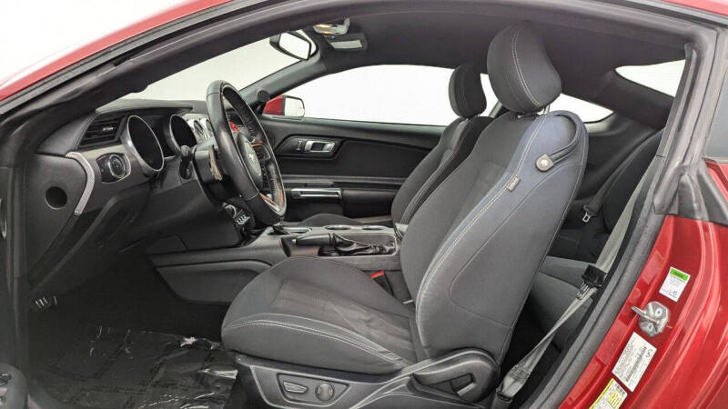 2020 Ford Mustang EcoBoost