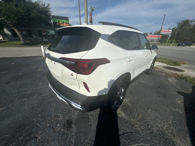 2021 Kia Seltos for sale at Veteran Auto Mall LLC in   Pinellas Park, FL