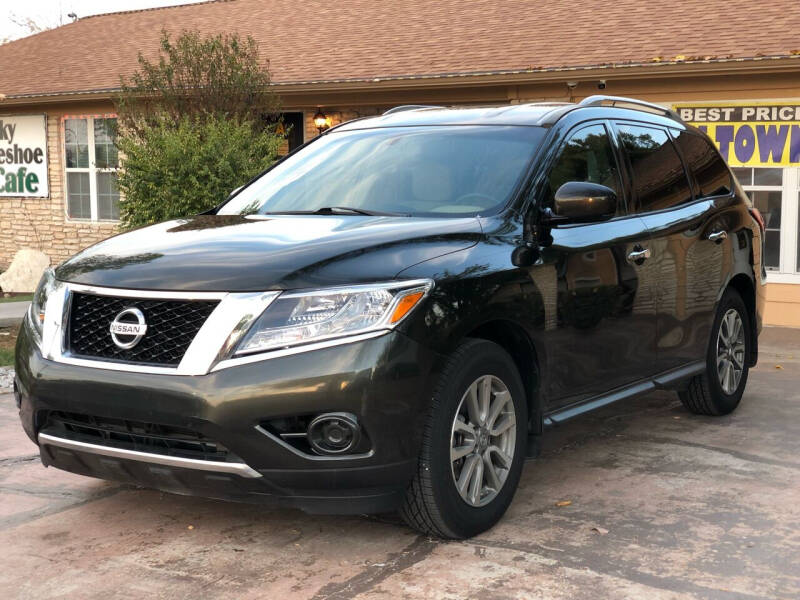 2016 Nissan Pathfinder for sale at Royal Auto, LLC. in Pflugerville TX