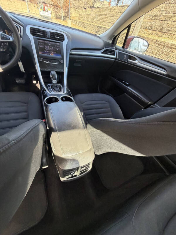 2013 Ford Fusion Hybrid SE