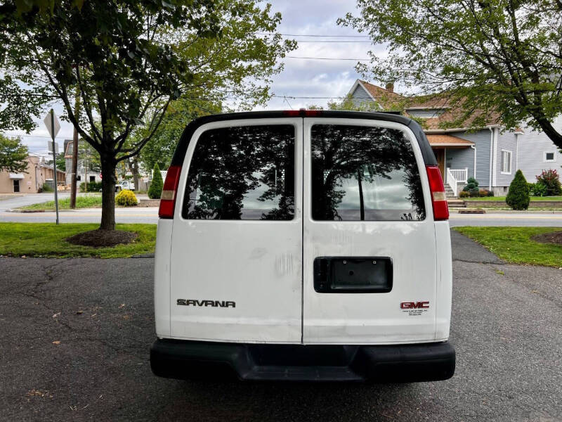 2006 GMC Savana 2500