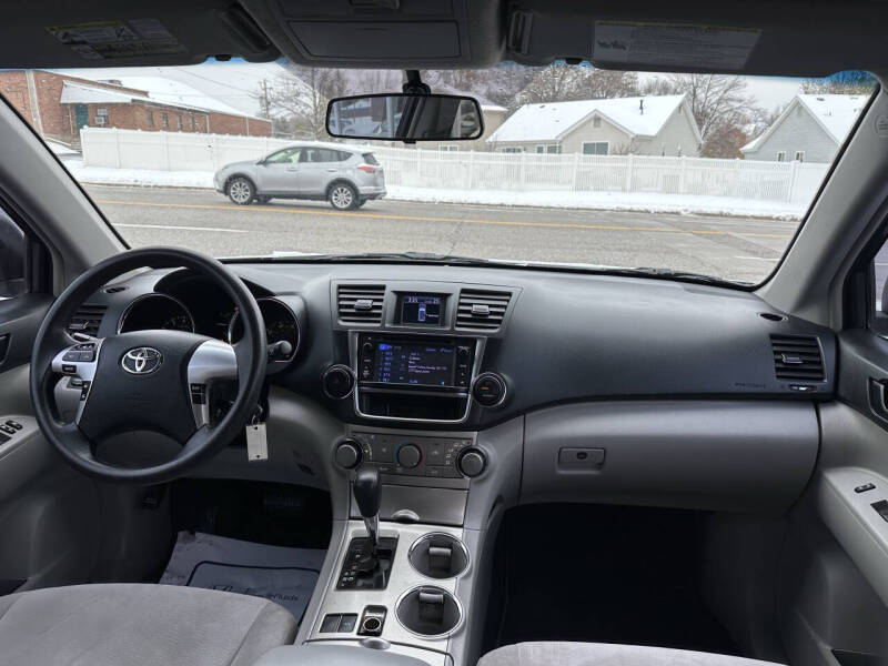 2013 Toyota Highlander Plus