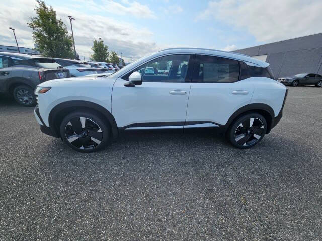 2025 Nissan Kicks SR