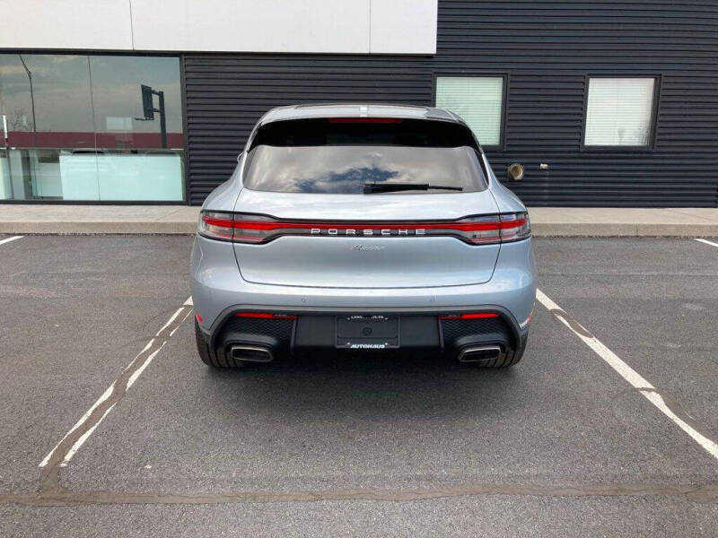 2025 Porsche Macan