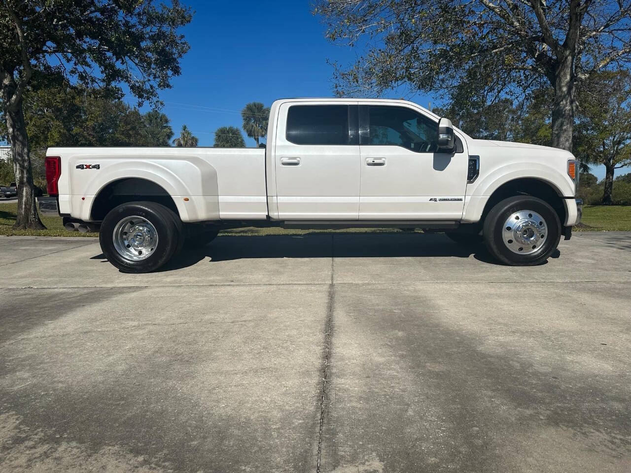 2017 Ford F-450 Super Duty for sale at DIESEL TRUCK SOURCE in Sebastian, FL